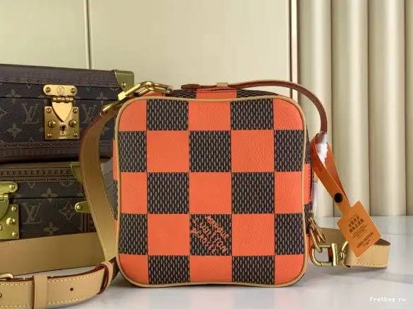 Frstbag ru Chess Messenger-24*24*8CM LOUIS VUITTON 0501